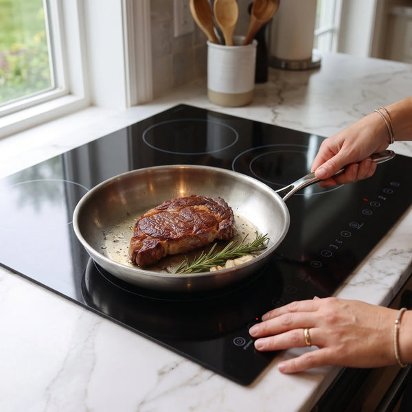 Ribeye bakken in een RVS koekenpan