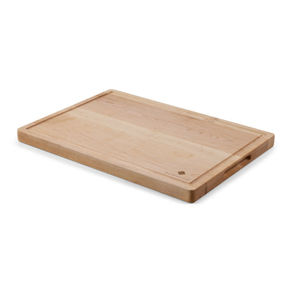 Houten Snijplank Esdoorn 42x30x2,5 cm schuin vooraanzicht met handgreep