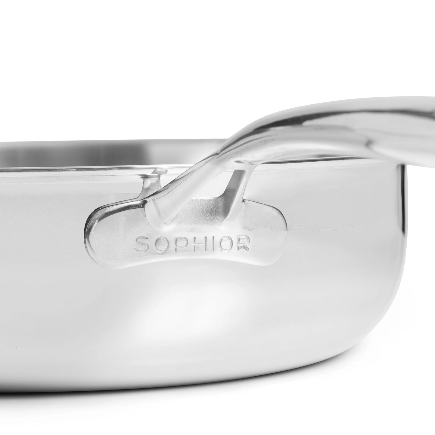 SOPHIOR-logo gegraveerd op bodem van RVS hapjespan 28 cm