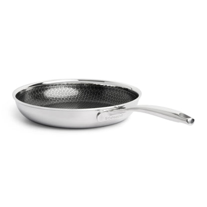 Hybride Koekenpan Ø24cm PFAS-vrij zijaanzicht met polished RVS handvat