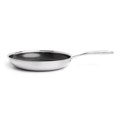 Hybride Koekenpan 28cm PFAS-vrij zijaanzicht van pan met RVS handvat